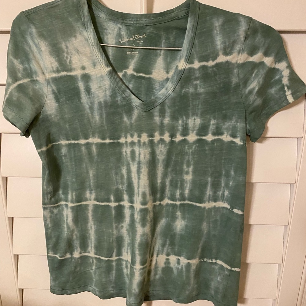 Teal and white tie dye women’s never worn t shirt
